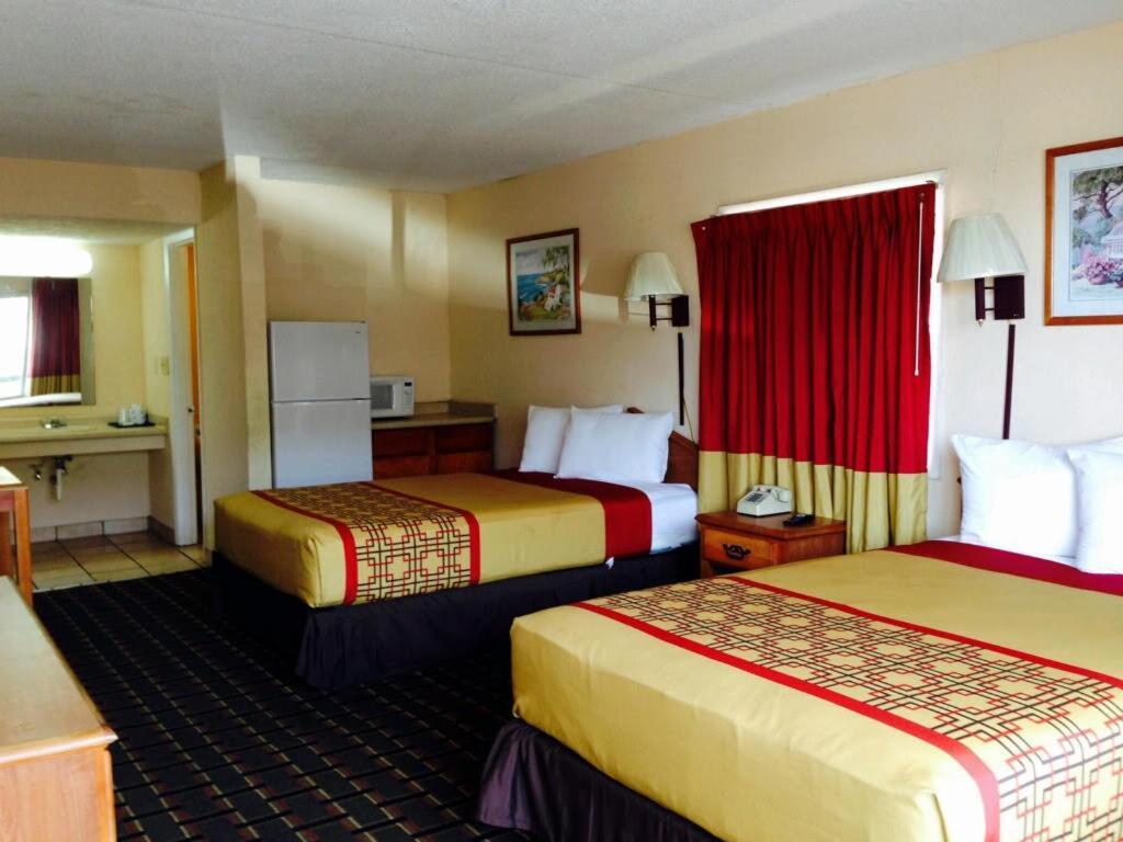 Happy Holiday Motel Myrtle Beach Buitenkant foto