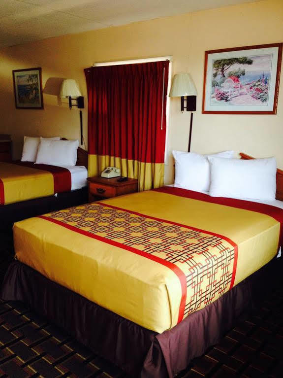 Happy Holiday Motel Myrtle Beach Buitenkant foto